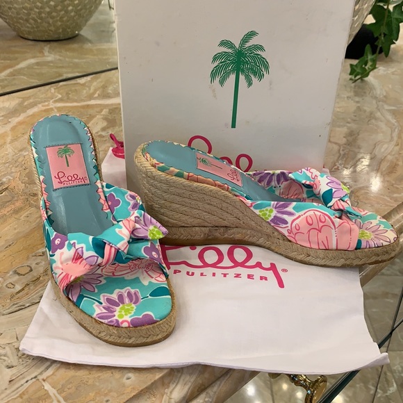 NWT Beautiful Lilly Pulitzer wedge shoes - Picture 9 of 11